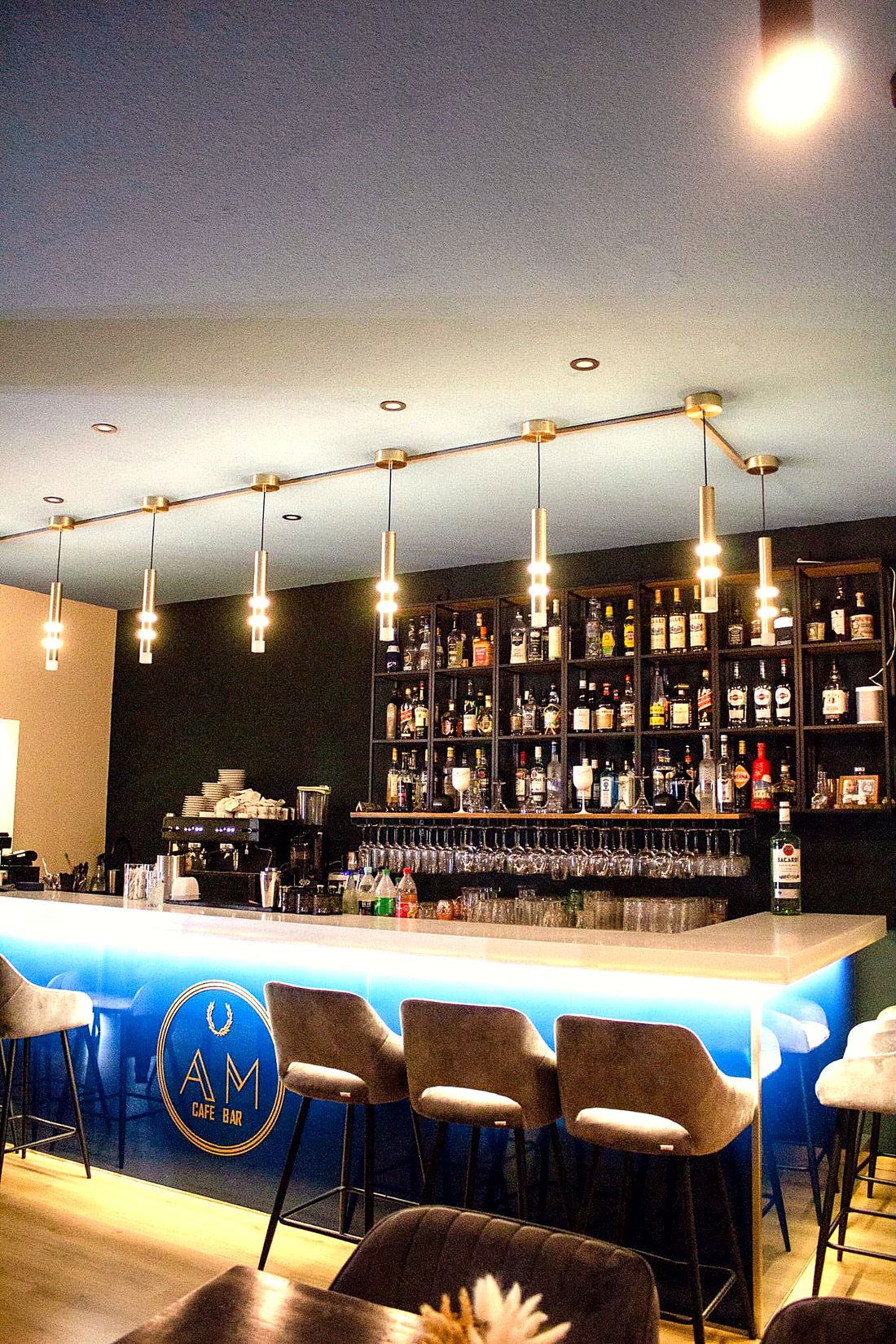 Unsere Bar im Café AM in Illertissen